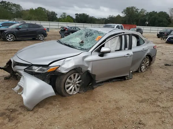 4T1C11AK5LU972587 2020 TOYOTA CAMRY - Image 1