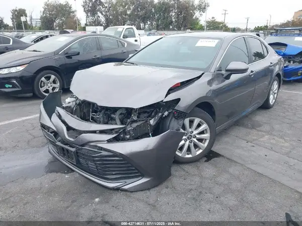 4T1C11AK5LU992628 2020 TOYOTA CAMRY - Image 2