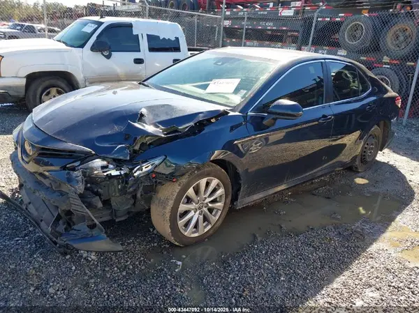4T1C11AK5LU995741 2020 TOYOTA CAMRY - Image 2
