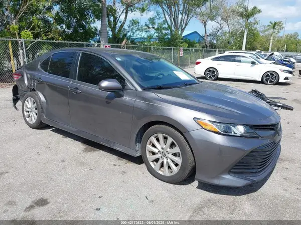 4T1C11AK5LU997165 2020 TOYOTA CAMRY - Image 1