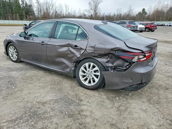 4T1C11AK5MU409153 2021 TOYOTA CAMRY - Image 2
