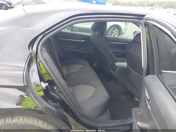 4T1C11AK5MU422470 2021 TOYOTA CAMRY - Image 8