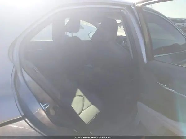 4T1C11AK5MU430519 2021 TOYOTA CAMRY - Image 8