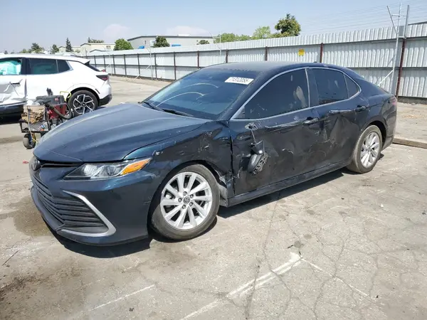 4T1C11AK5MU433114 2021 TOYOTA CAMRY - Image 1