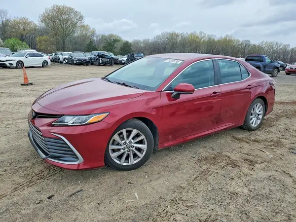 4T1C11AK5MU437146 2021 TOYOTA CAMRY - Image 1