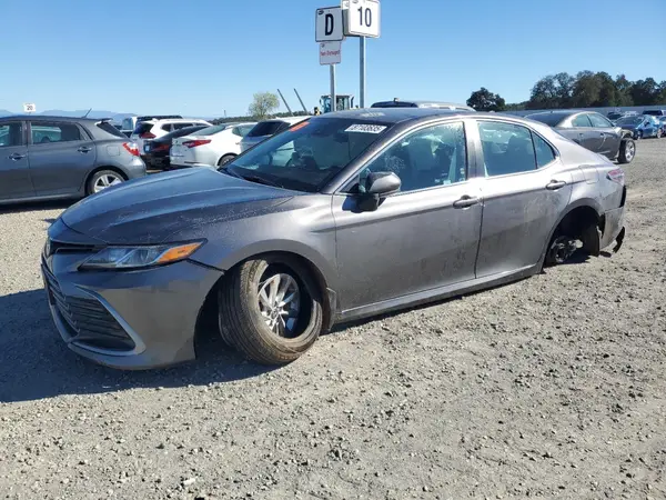 4T1C11AK5MU441391 2021 TOYOTA CAMRY - Image 1