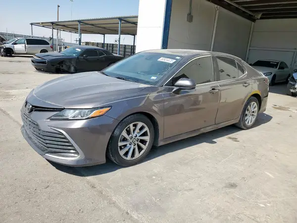4T1C11AK5MU451922 2021 TOYOTA CAMRY - Image 1