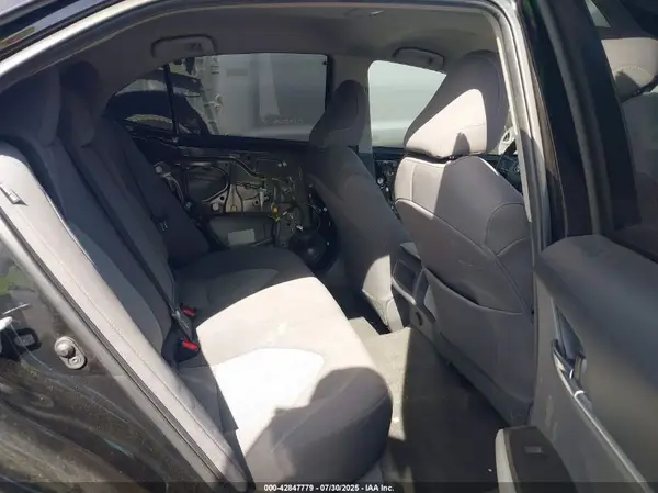4T1C11AK5MU466209 2021 TOYOTA CAMRY - Image 8