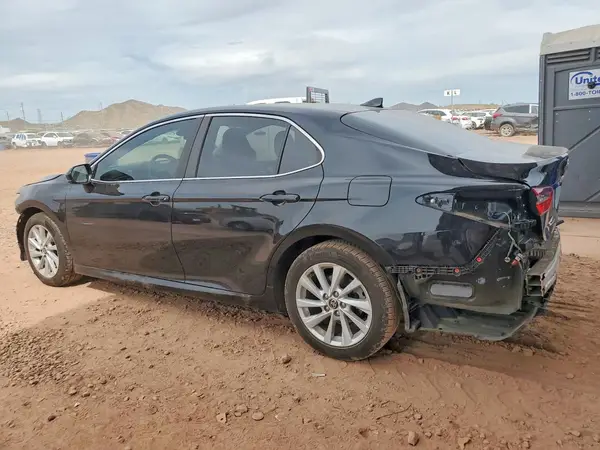 4T1C11AK5MU480417 2021 TOYOTA CAMRY - Image 2