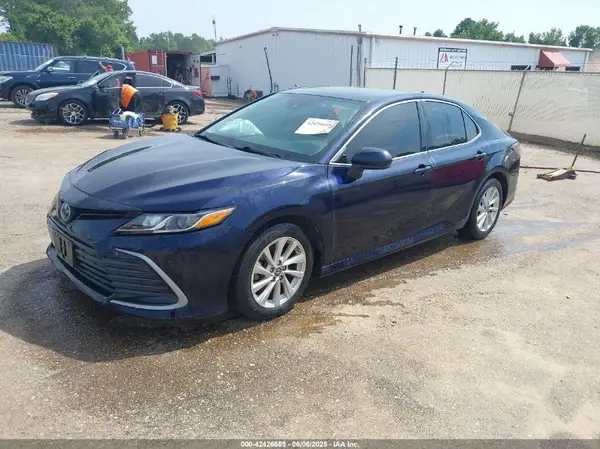 4T1C11AK5MU481499 2021 TOYOTA CAMRY - Image 2