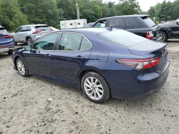 4T1C11AK5MU487366 2021 TOYOTA CAMRY - Image 2