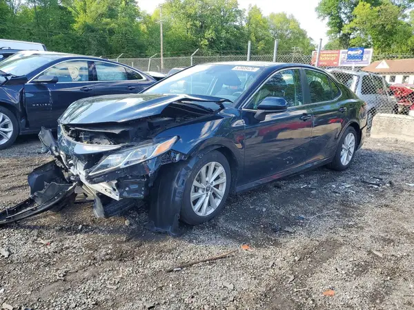 4T1C11AK5MU512718 2021 TOYOTA CAMRY - Image 1