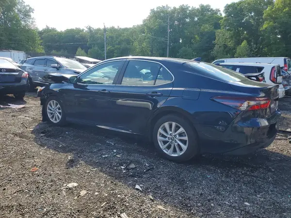 4T1C11AK5MU512718 2021 TOYOTA CAMRY - Image 2