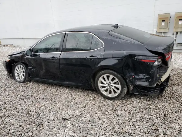 4T1C11AK5MU523301 2021 TOYOTA CAMRY - Image 2