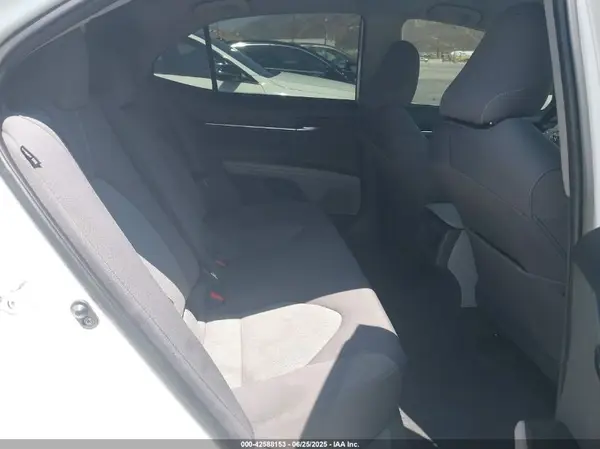 4T1C11AK5MU537084 2021 TOYOTA CAMRY - Image 8