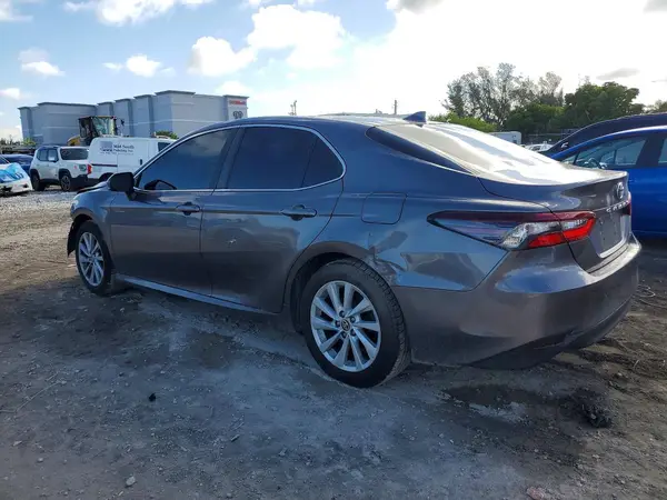 4T1C11AK5MU538588 2021 TOYOTA CAMRY - Image 2