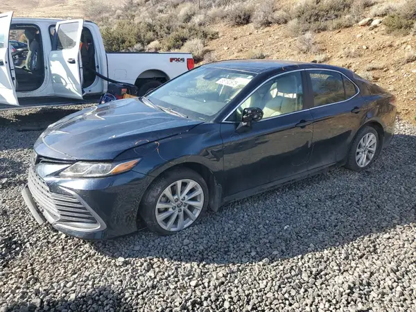 4T1C11AK5MU542673 2021 TOYOTA CAMRY - Image 1
