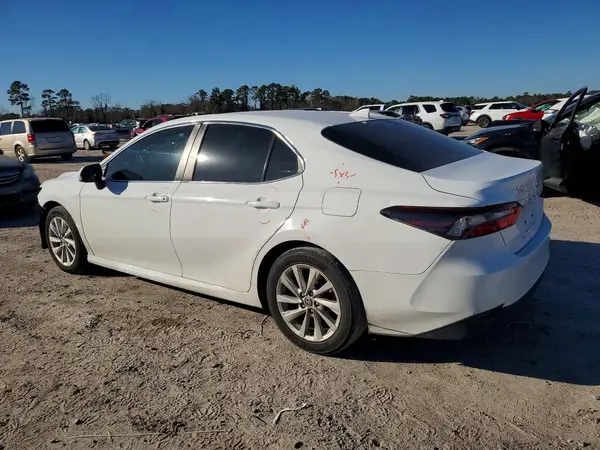 4T1C11AK5MU543175 2021 TOYOTA CAMRY - Image 2