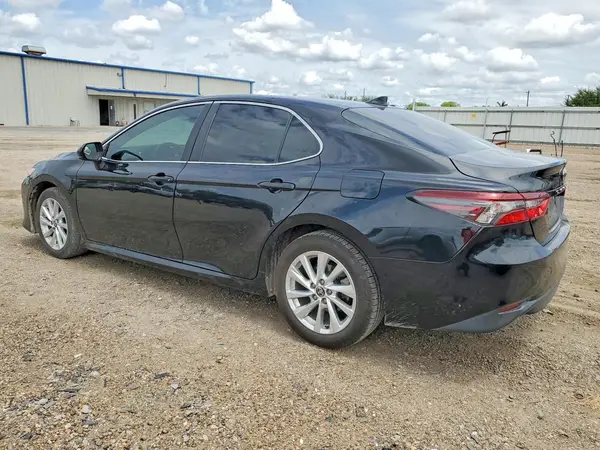 4T1C11AK5MU545346 2021 TOYOTA CAMRY - Image 2