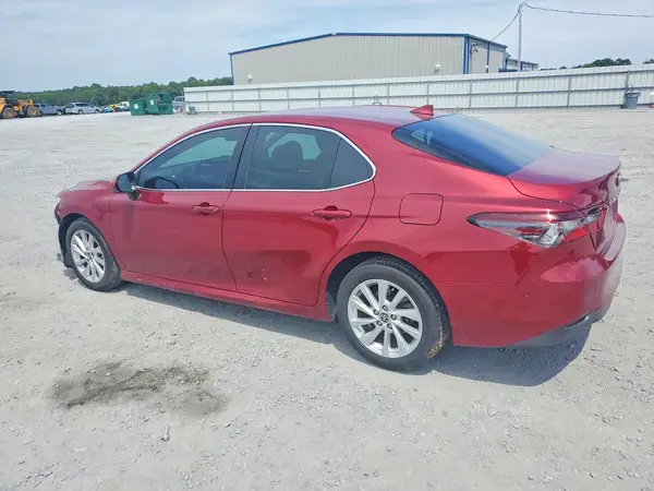 4T1C11AK5MU545492 2021 TOYOTA CAMRY - Image 2