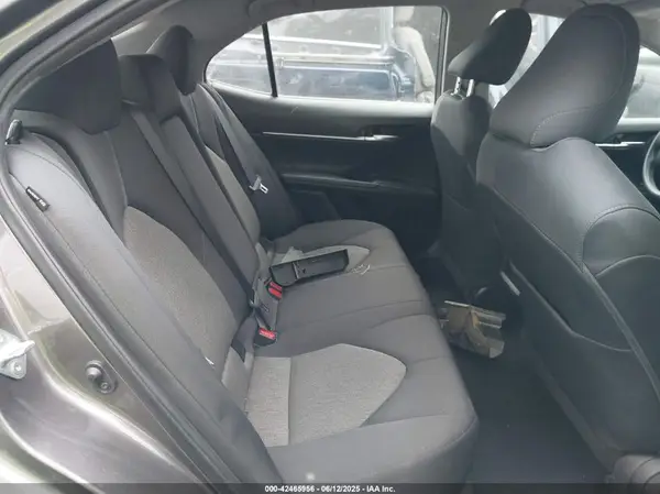 4T1C11AK5MU547047 2021 TOYOTA CAMRY - Image 8