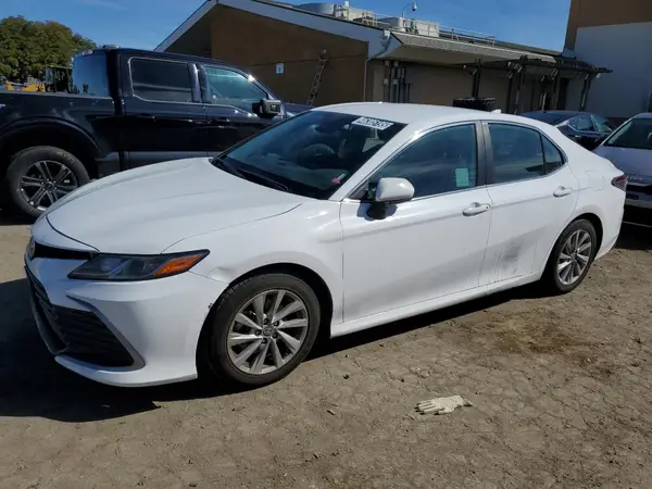 4T1C11AK5MU549767 2021 TOYOTA CAMRY - Image 1
