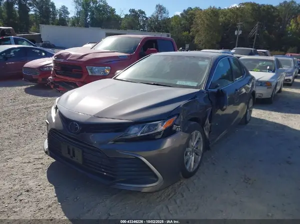 4T1C11AK5MU552362 2021 TOYOTA CAMRY - Image 2