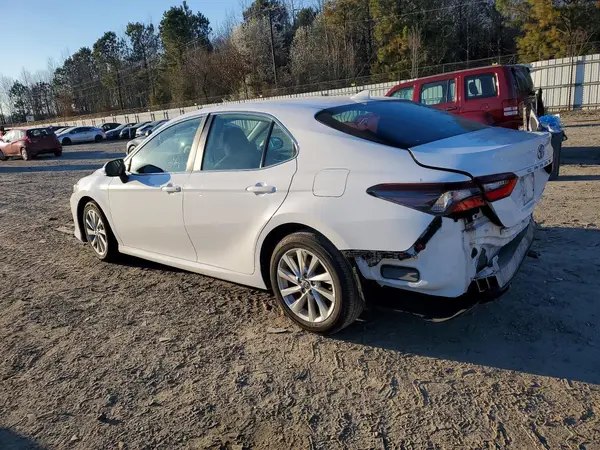 4T1C11AK5MU552930 2021 TOYOTA CAMRY - Image 2
