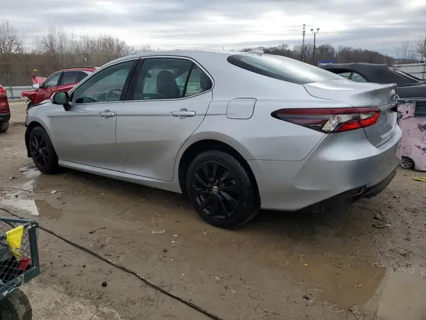 4T1C11AK5MU553639 2021 TOYOTA CAMRY - Image 2