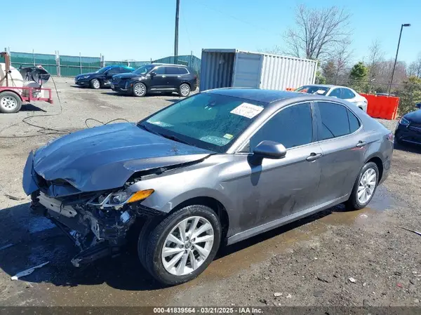 4T1C11AK5MU563426 2021 TOYOTA CAMRY - Image 2