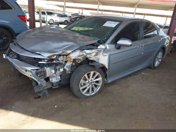 4T1C11AK5MU564057 2021 TOYOTA CAMRY - Image 2