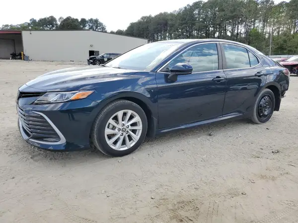 4T1C11AK5MU571008 2021 TOYOTA CAMRY - Image 1