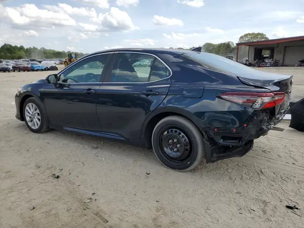 4T1C11AK5MU571008 2021 TOYOTA CAMRY - Image 2