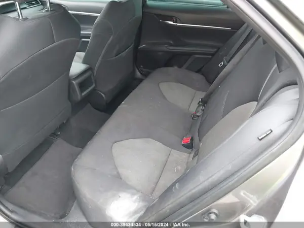 4T1C11AK5MU573910 2021 TOYOTA CAMRY - Image 8