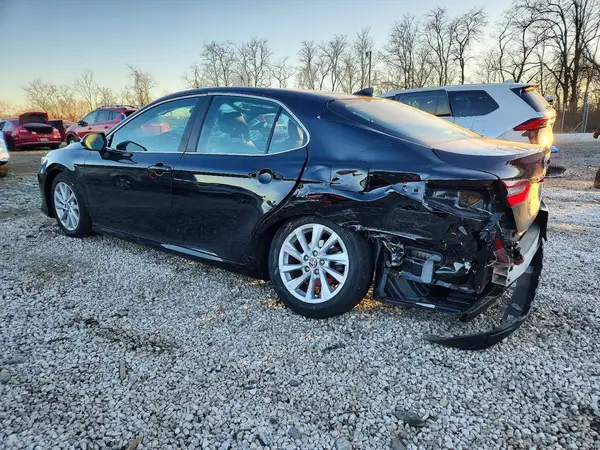 4T1C11AK5MU579772 2021 TOYOTA CAMRY - Image 2