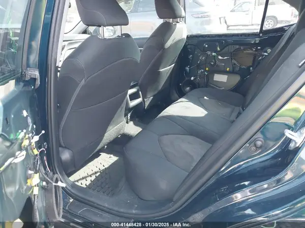 4T1C11AK5MU586401 2021 TOYOTA CAMRY - Image 8