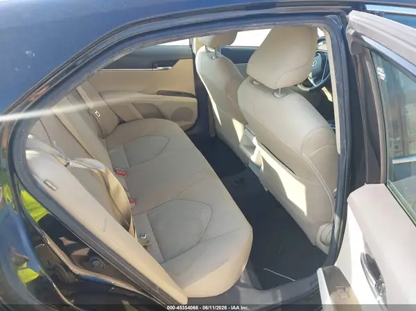 4T1C11AK5MU590464 2021 TOYOTA CAMRY - Image 8