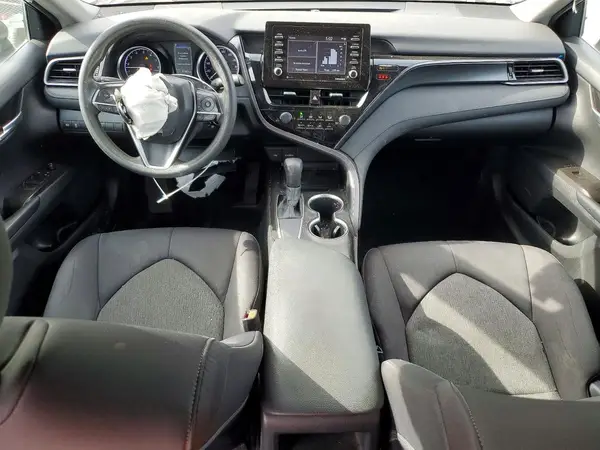 4T1C11AK5MU597964 2021 TOYOTA CAMRY - Image 8