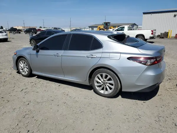 4T1C11AK5MU601155 2021 TOYOTA CAMRY - Image 2