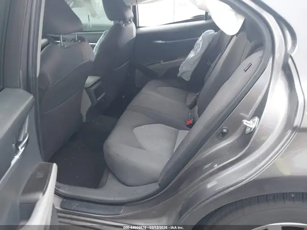 4T1C11AK5MU612110 2021 TOYOTA CAMRY - Image 8