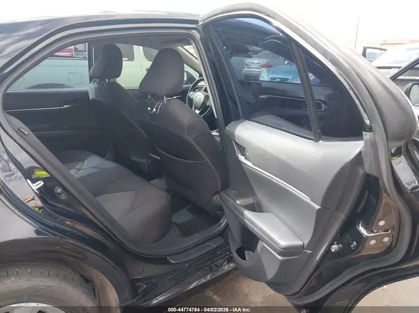4T1C11AK5MU612575 2021 TOYOTA CAMRY - Image 8