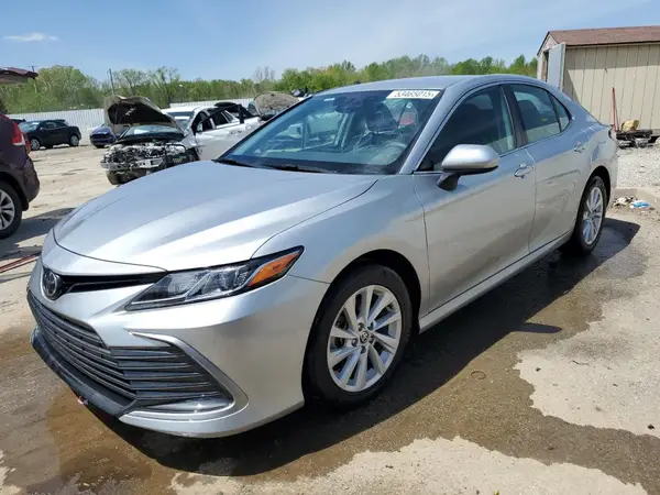 4T1C11AK5NU004881 2022 TOYOTA CAMRY - Image 1