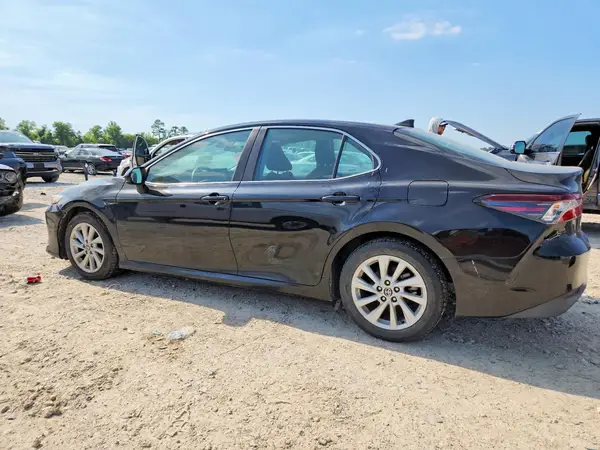 4T1C11AK5NU010440 2022 TOYOTA CAMRY - Image 2
