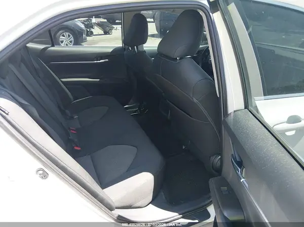 4T1C11AK5NU023320 2022 TOYOTA CAMRY - Image 8
