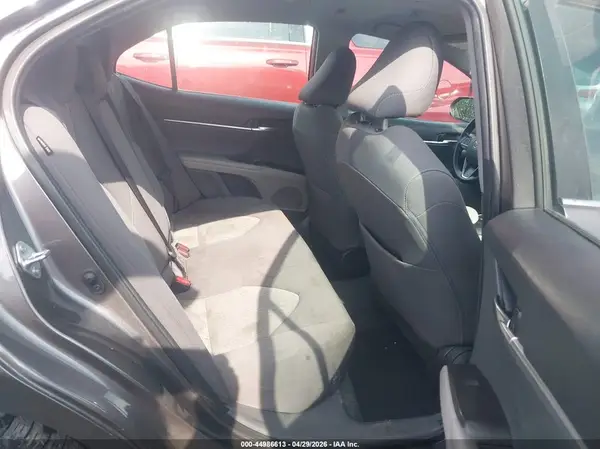 4T1C11AK5NU035953 2022 TOYOTA CAMRY - Image 8
