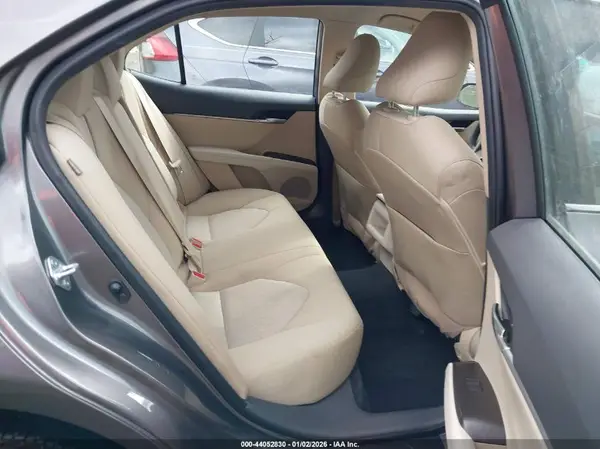 4T1C11AK5NU638773 2022 TOYOTA CAMRY - Image 8