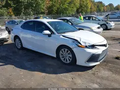 4T1C11AK5NU648235 2022 TOYOTA CAMRY