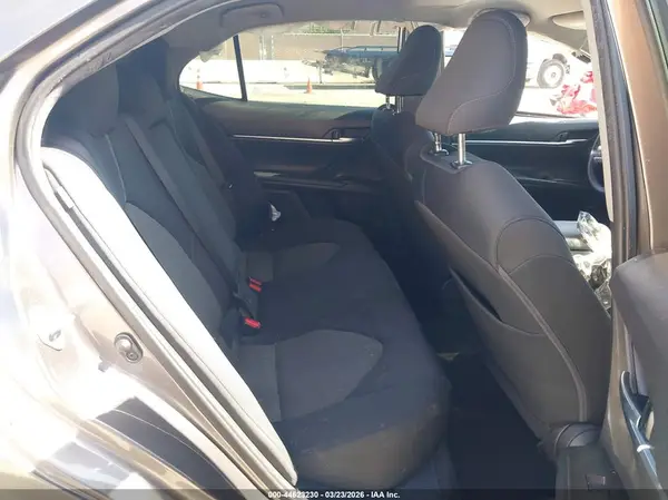 4T1C11AK5NU656366 2022 TOYOTA CAMRY - Image 8