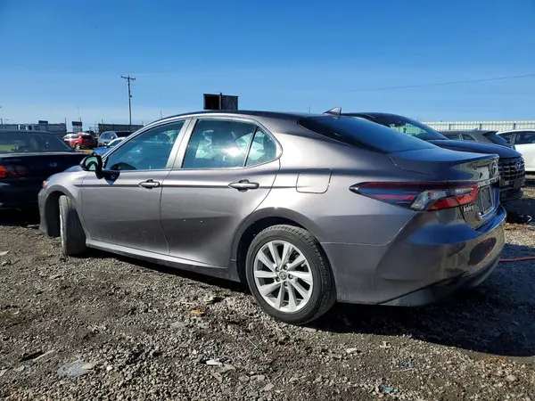 4T1C11AK5NU659834 2022 TOYOTA CAMRY - Image 2