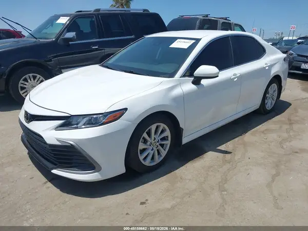 4T1C11AK5NU661003 2022 TOYOTA CAMRY - Image 2